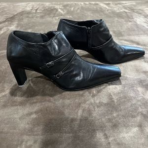 Enzo Angiolini ankle boots